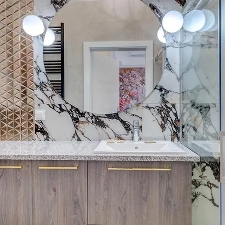 شقة Allure Nova 4*